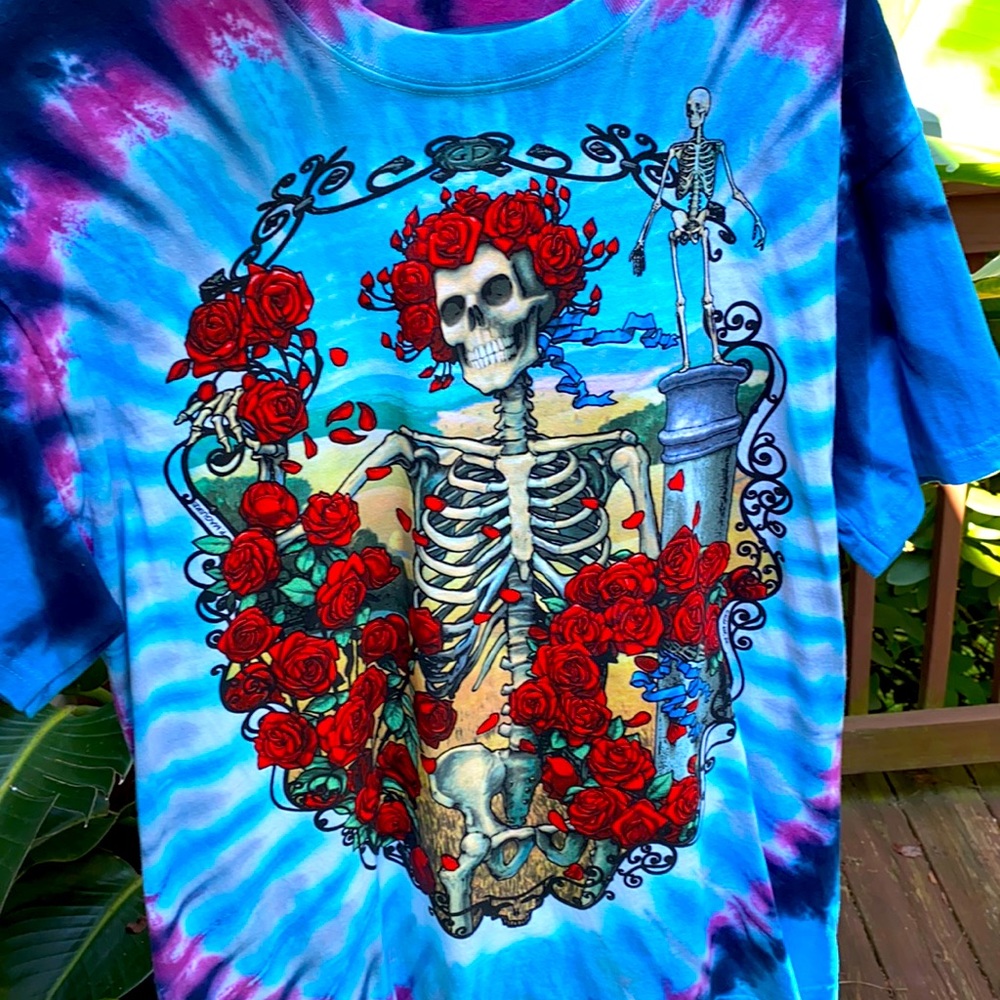 Grateful Dead shirt